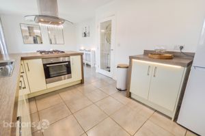 Photo 21- click for photo gallery